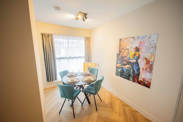 Room 103 of 215