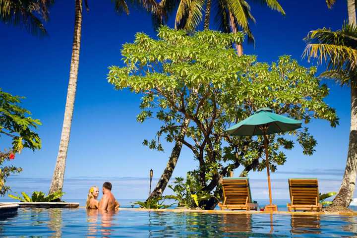 Hotel Pool