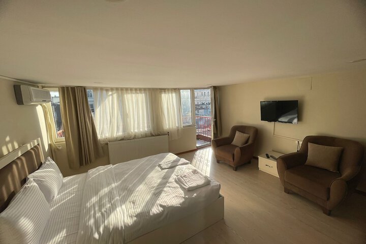 Room 21 of 39