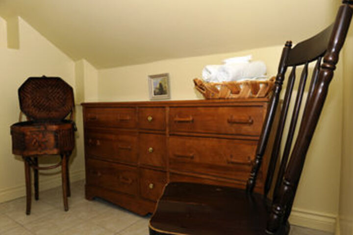 Room 28 of 36