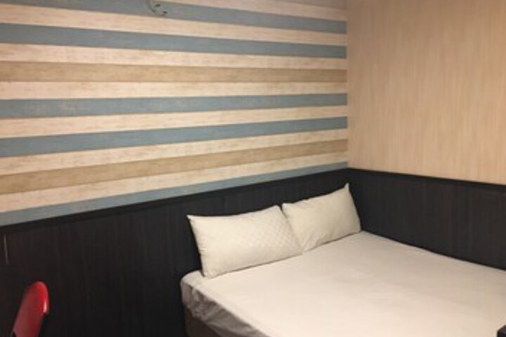 Room 21 of 23