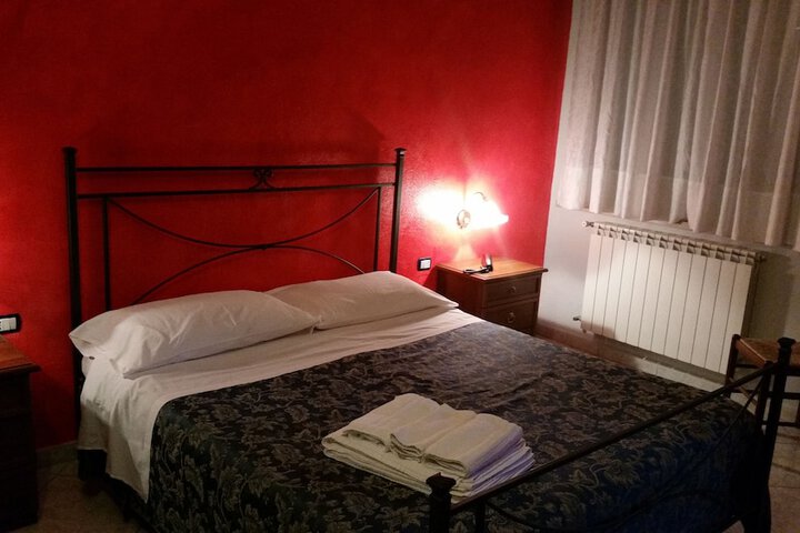 Room 5 of 53