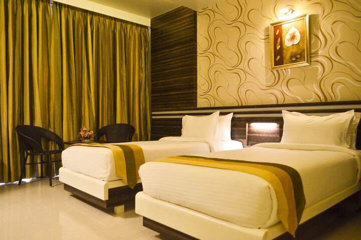 Room 5 of 39