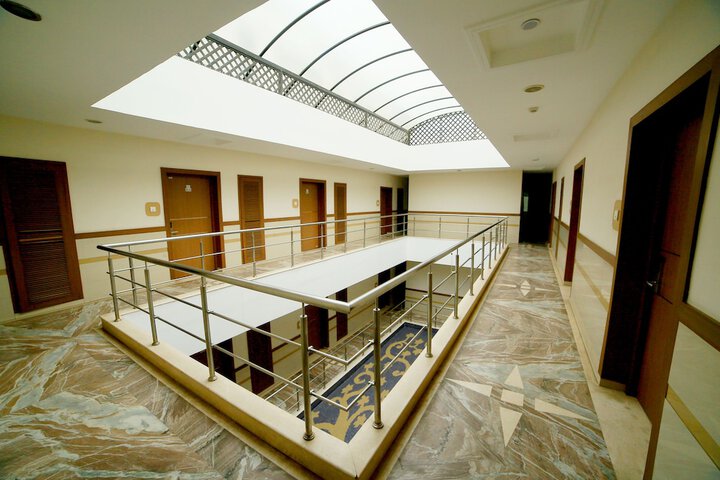 Hotel Interior 4 of 28
