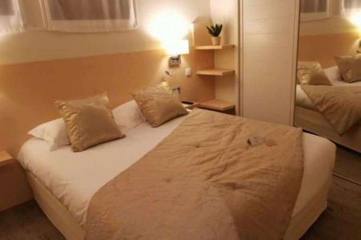 Room 20 of 48
