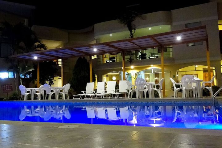 Pool 19 of 39