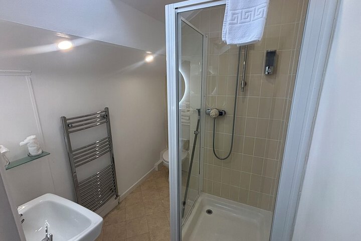Room 13 of 24