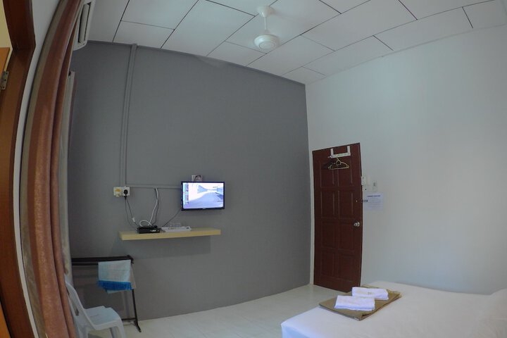 Room 7 of 35