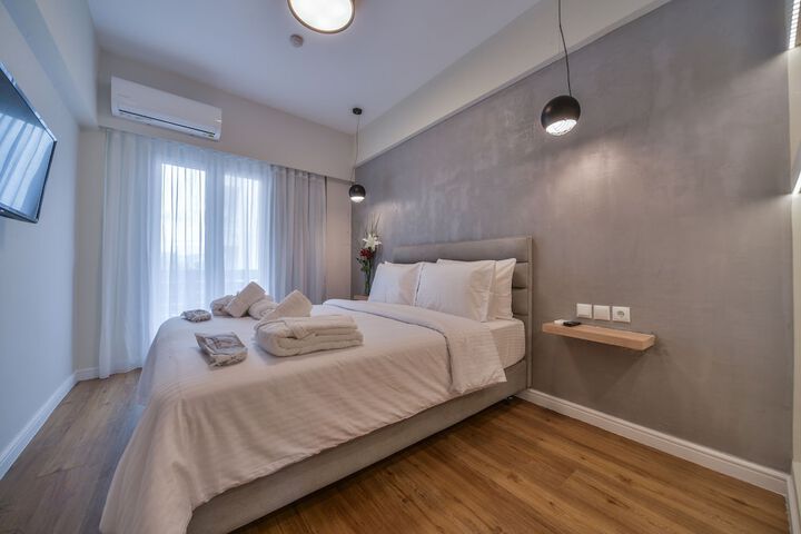 Room 52 of 100