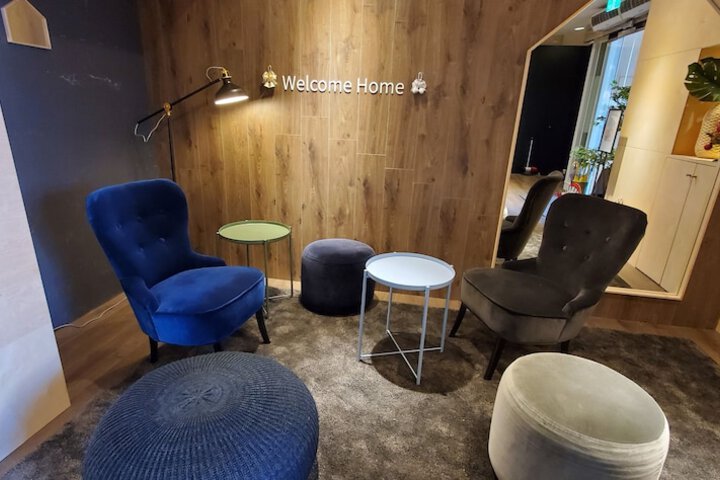 Hotel Lobby