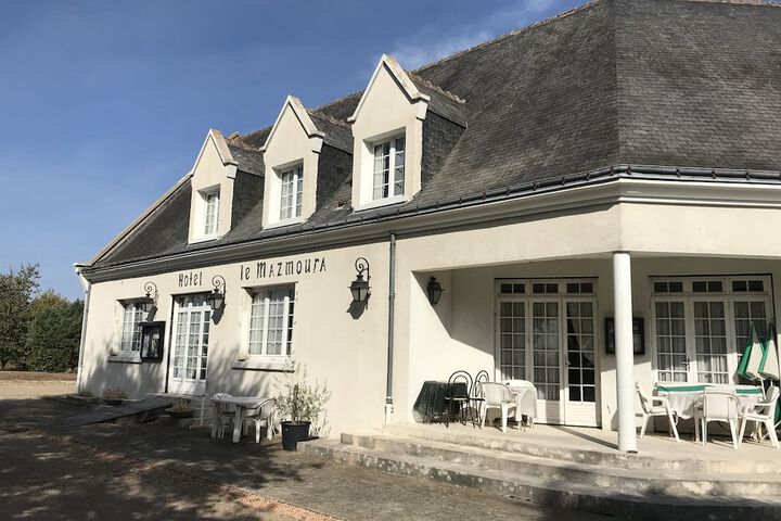 Exterior of Hotel Mazmoura