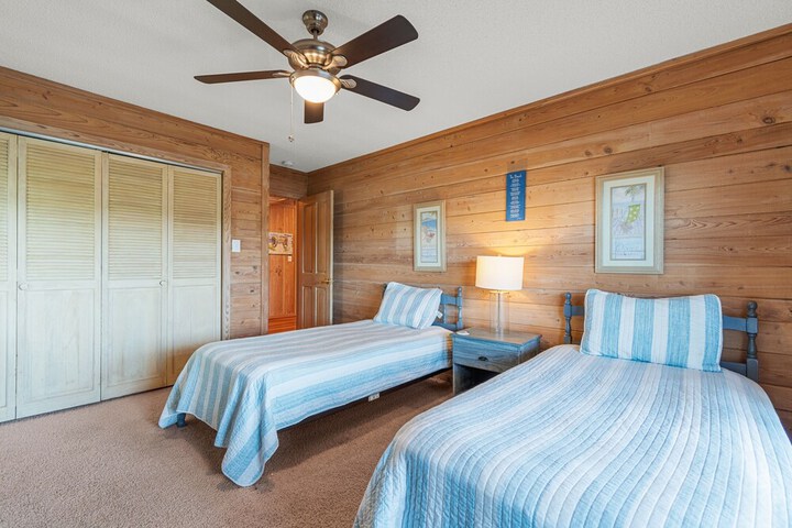 Room 444 of 759