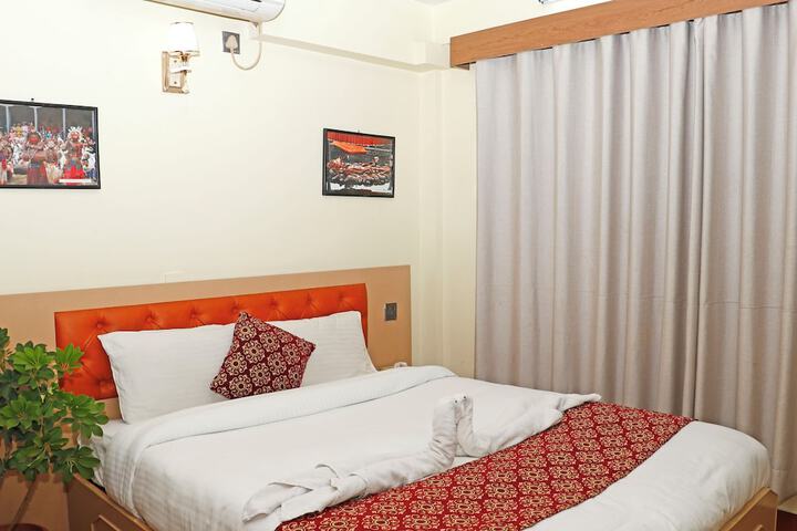 Room 27 of 51