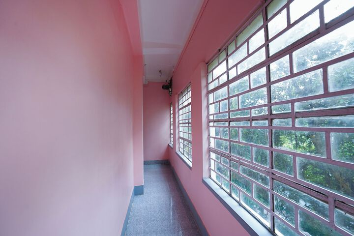 Room 10 of 19