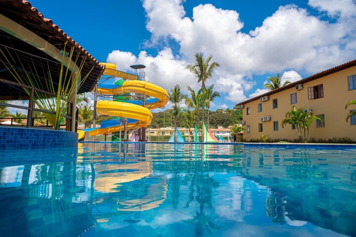 Pools & Facilities
