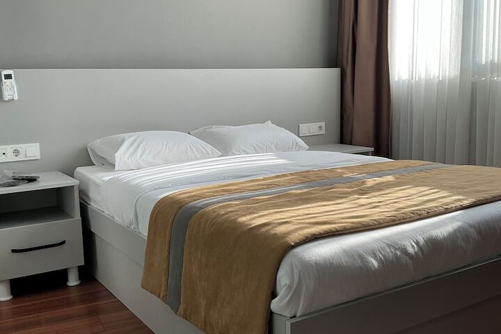 Room 48 of 73