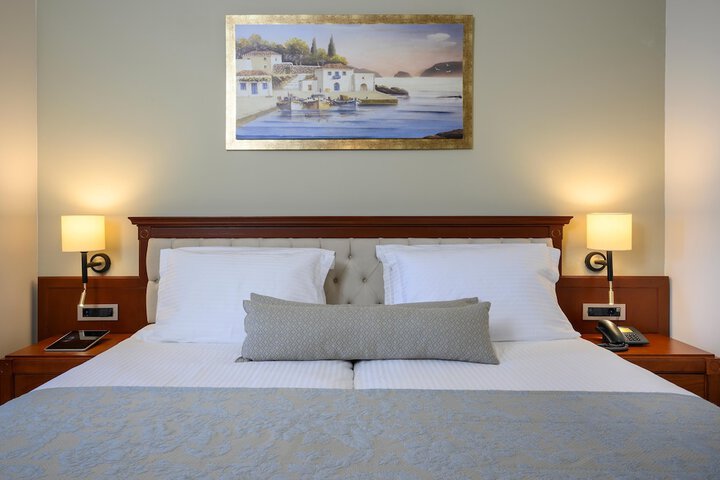 Room 45 of 340