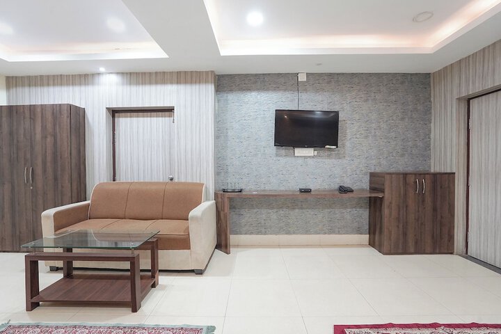 Room 30 of 46