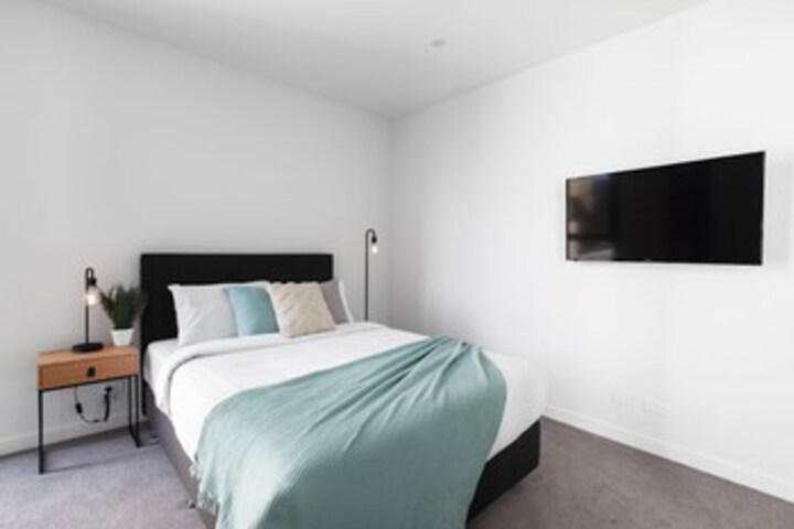 Room 5 of 23