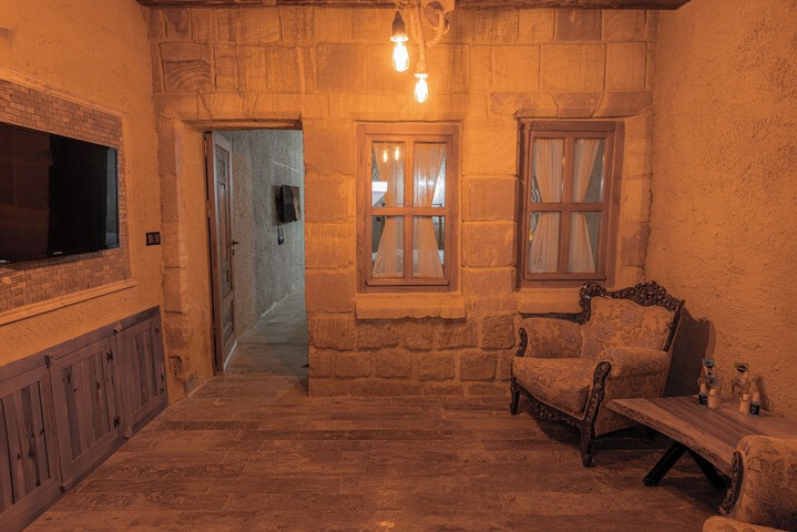 Room 16 of 78