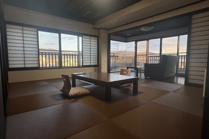 Room 25 of 110
