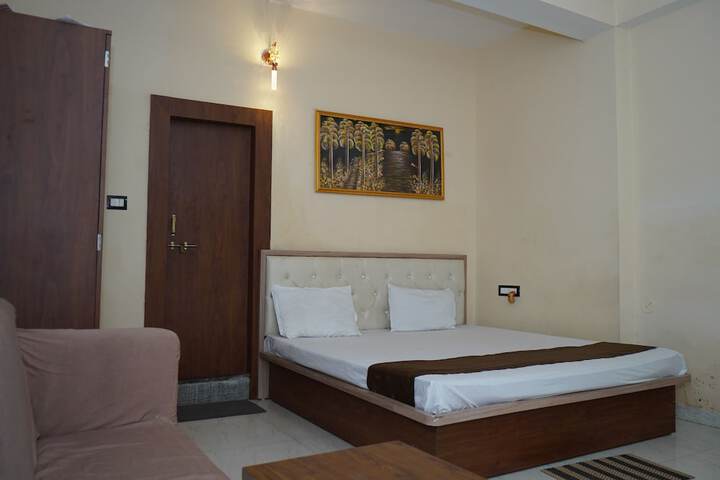 Room 22 of 27