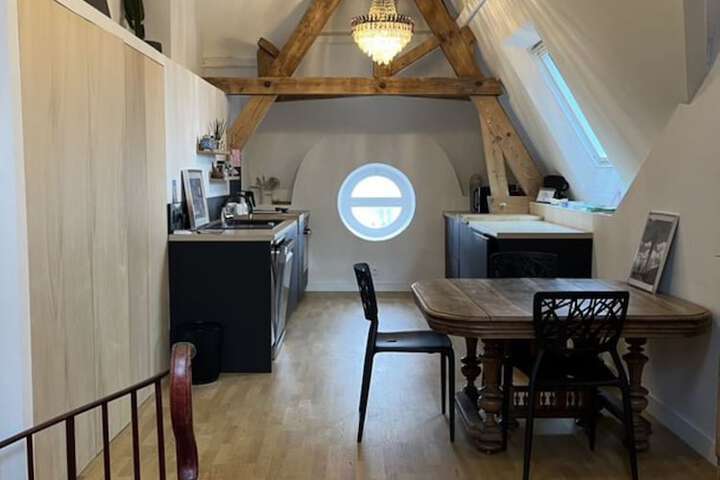 Room 30 of 50
