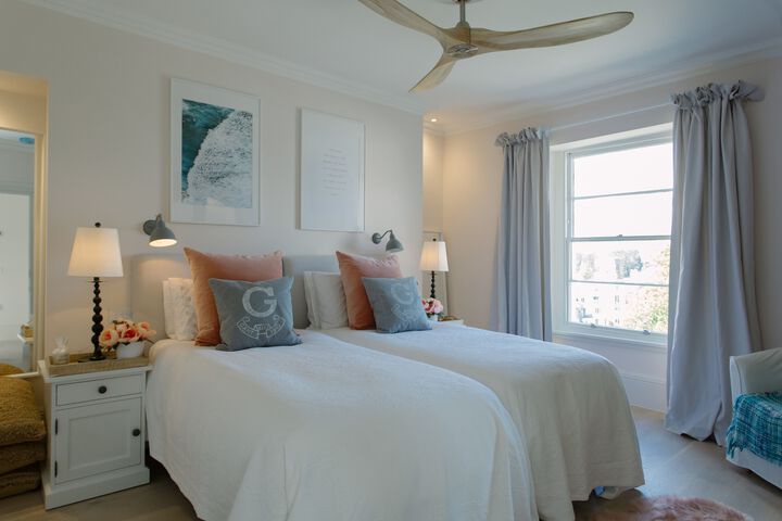 Room 4 of 4