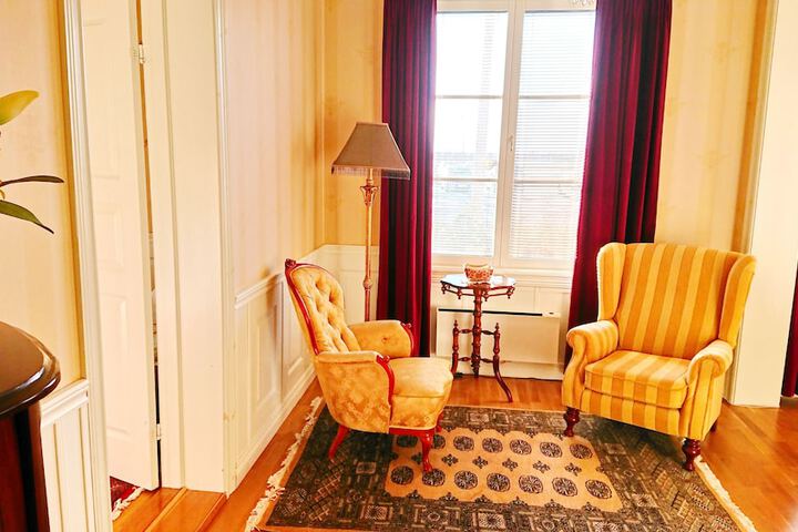 Room 113 of 334