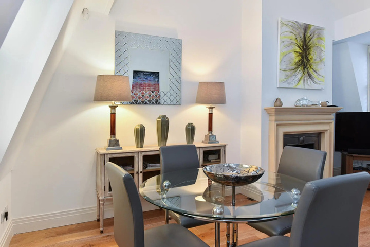 Large South Kensington Mews 2 Bed 2 5 Bath House