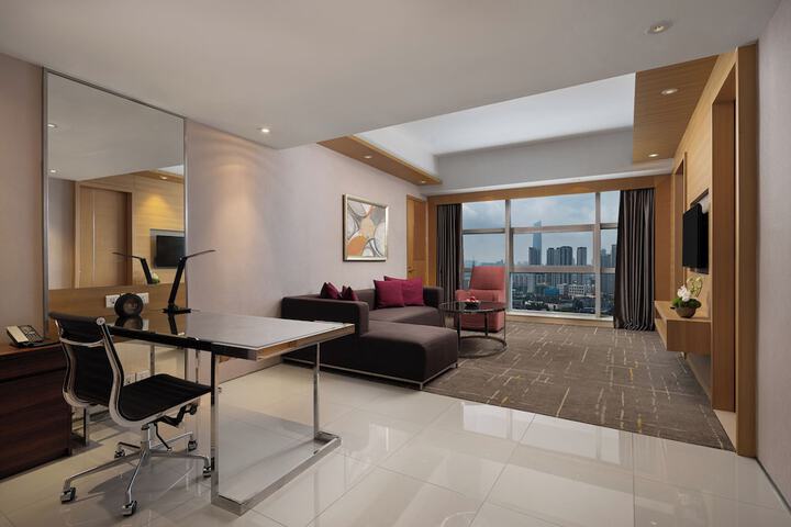 Room 21 of 92