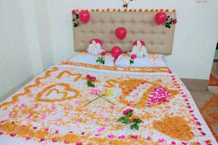 Room 16 of 35