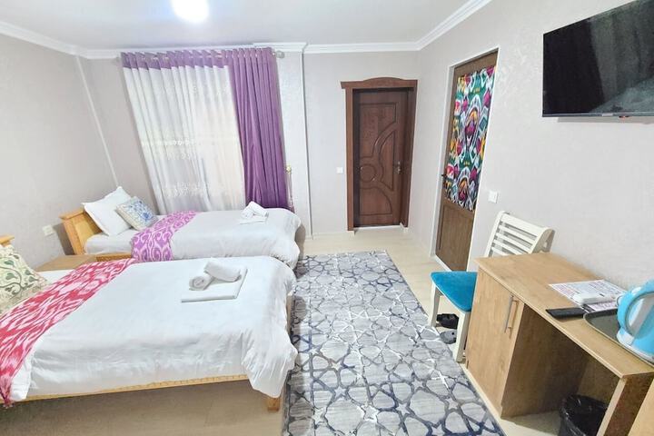 Room 45 of 102