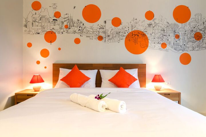 Room 2 of 36
