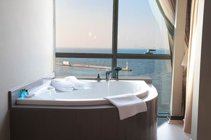 Photo of Pasaport Pier Hotel