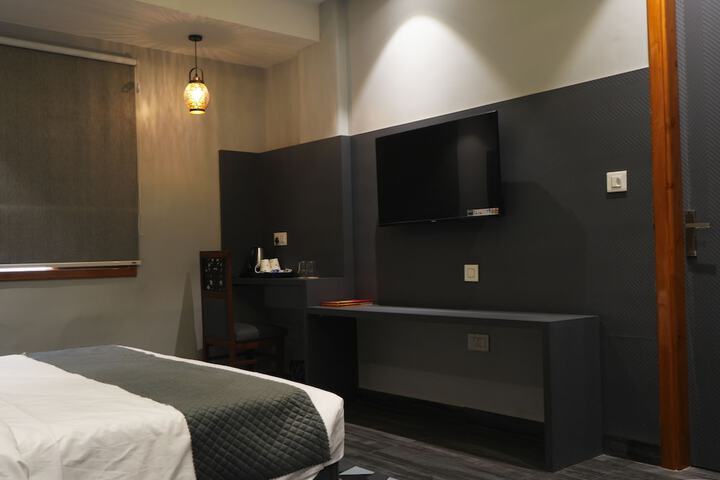 Room 20 of 96