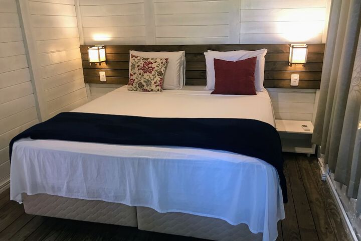 Room 9 of 137