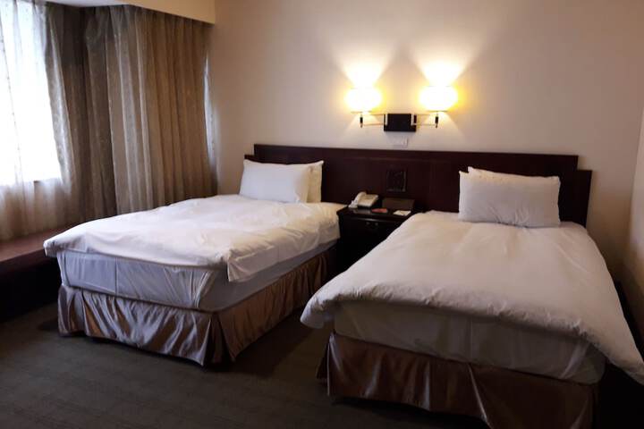 Room 16 of 51
