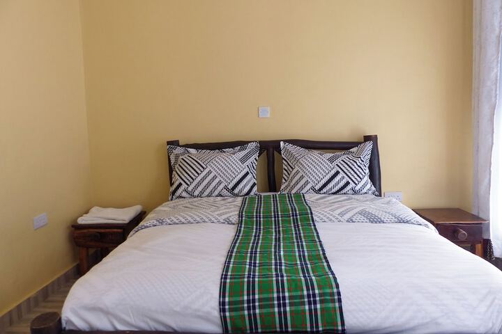 Room 3 of 10