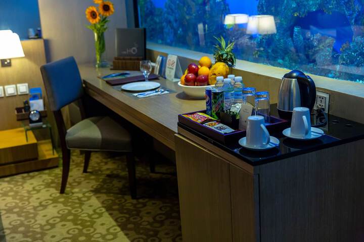 Room 106 of 204