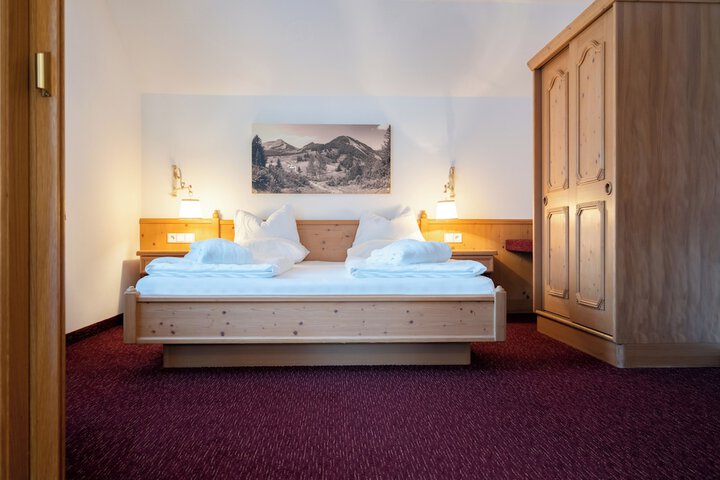 Room 20 of 95
