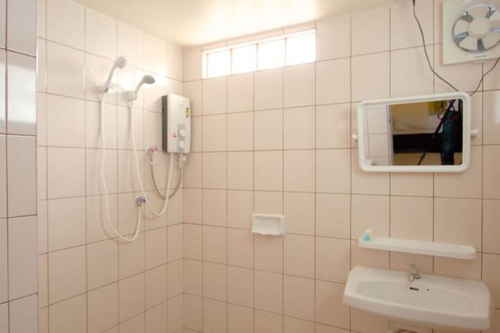 Room 17 of 20