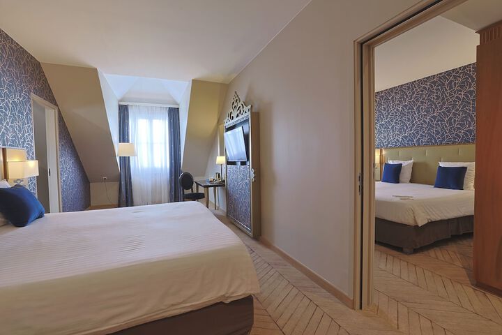 Room 12 of 72