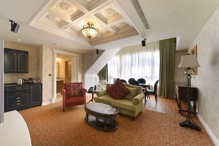 Room 21 of 95