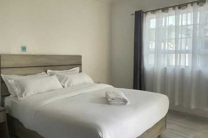 Room 4 of 23