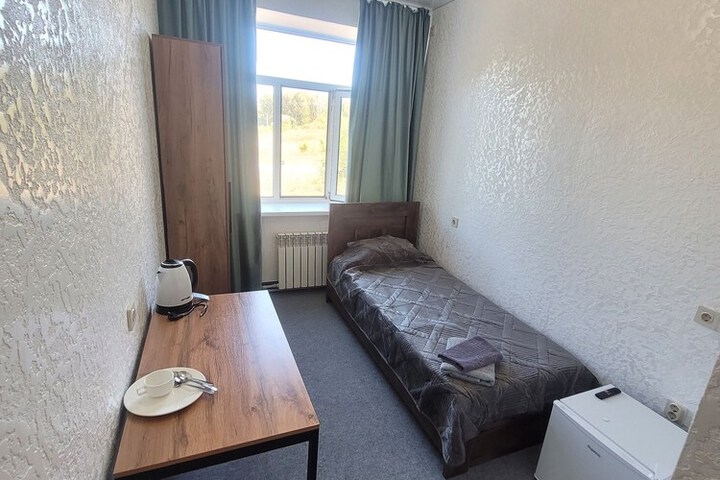 Room 8 of 35