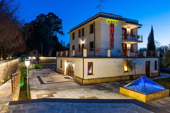 Hotel 40 of 43