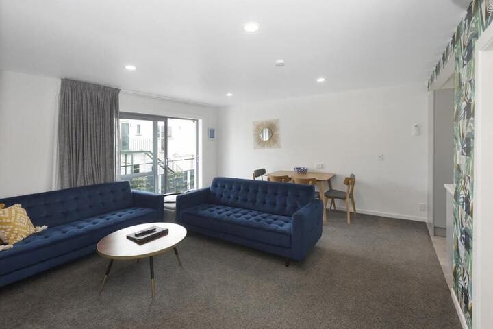 Room 14 of 37