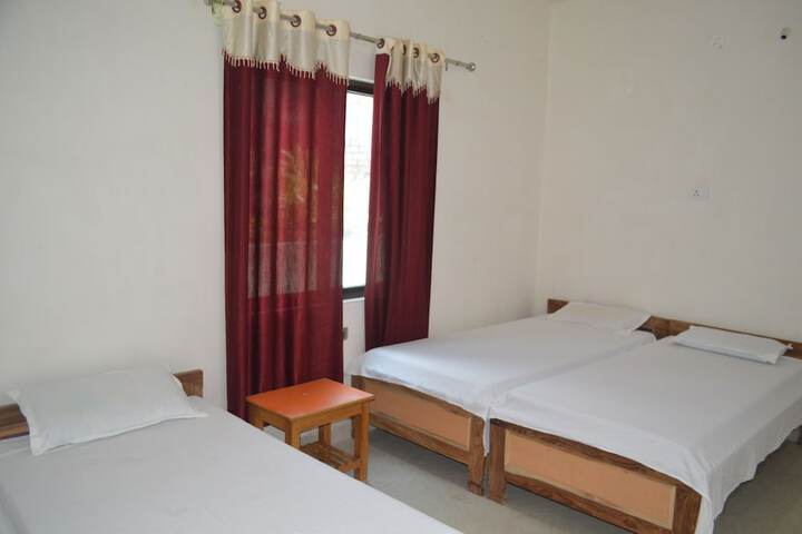 Room 17 of 24