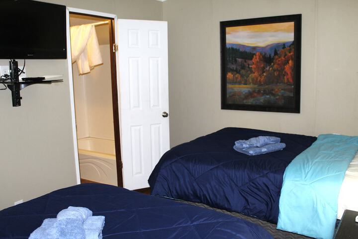 Room 4 of 33